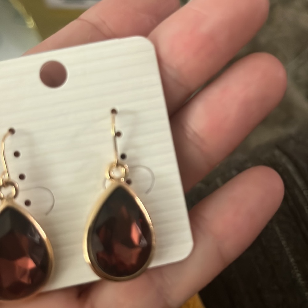 Earrings - Picture 3 of 3